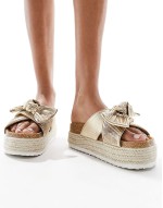 Thankful bow detail flatform sandals in gold