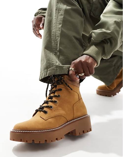 ‌Stylish chunky flat boot in brown faux suede