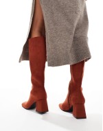 Ciara block heel knee boots in rust