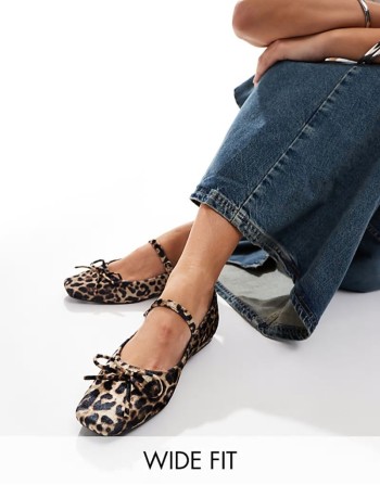 Kandi bow ballet flats with strap in leopard velvet