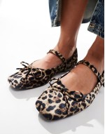 Kandi bow ballet flats with strap in leopard velvet