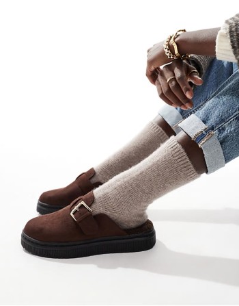 Donna buckle mules in chocolate