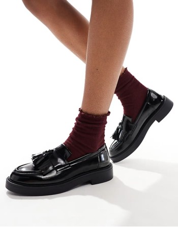 Lawton tassel loafers in black