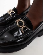 chunky loafer with tassle trim in black